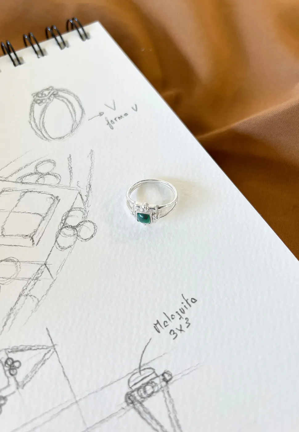 ANILLO CHITTA