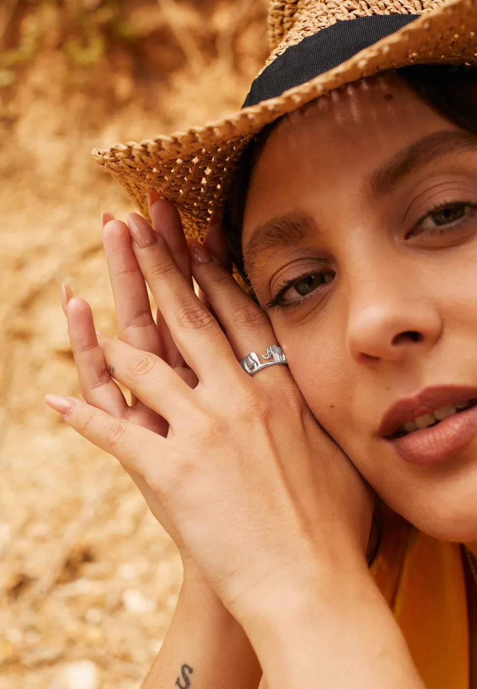 ANILLO JANAVARON