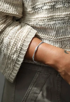 BRAZALETE ARHATA
