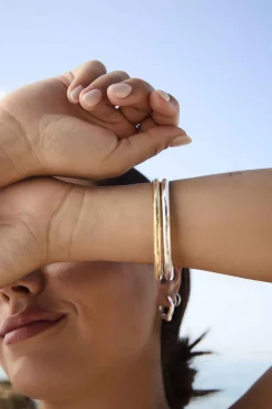 BRAZALETE CHIKANE BAÑADO EN ORO