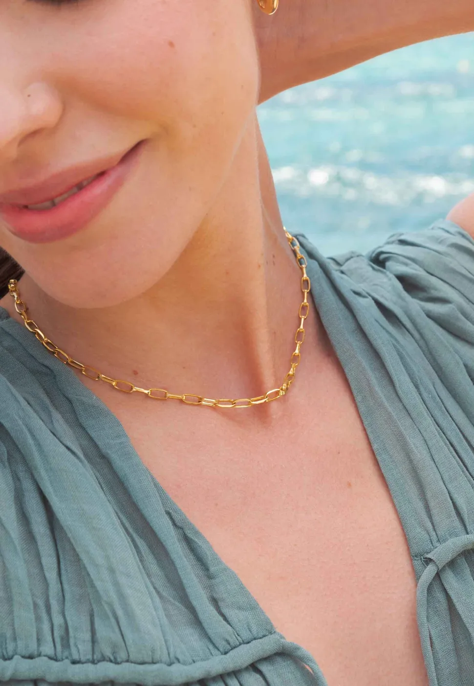COLLAR DEEPA BAÑADO EN ORO