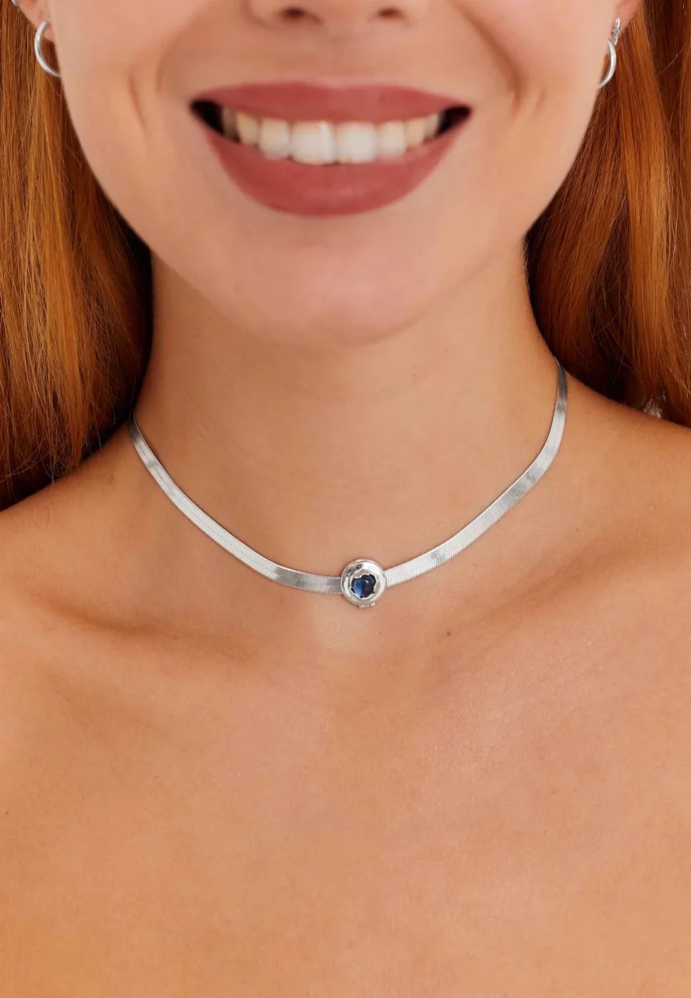 COLLAR DEKHANA
