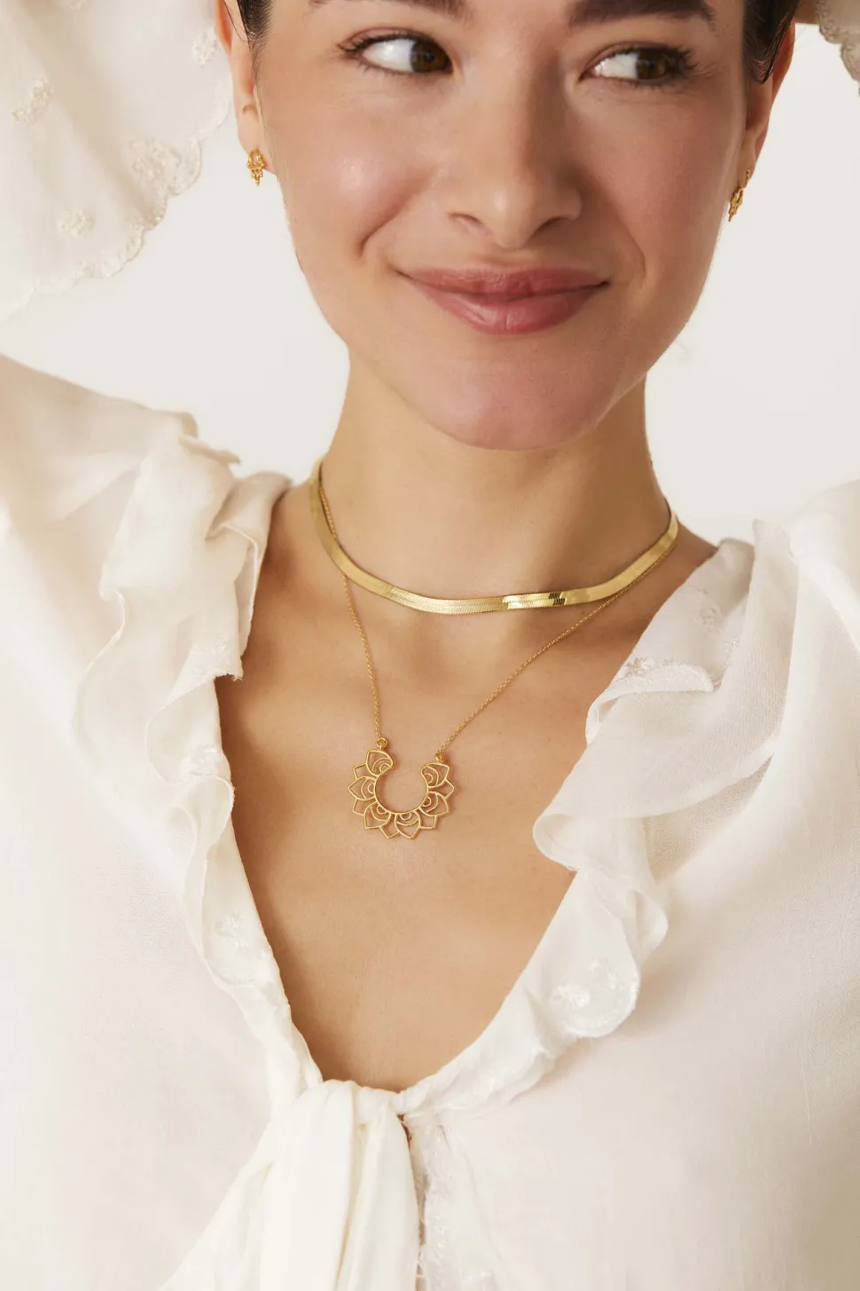 COLLAR HEMA BAÑADO EN ORO
