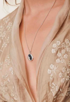 COLLAR YAAD