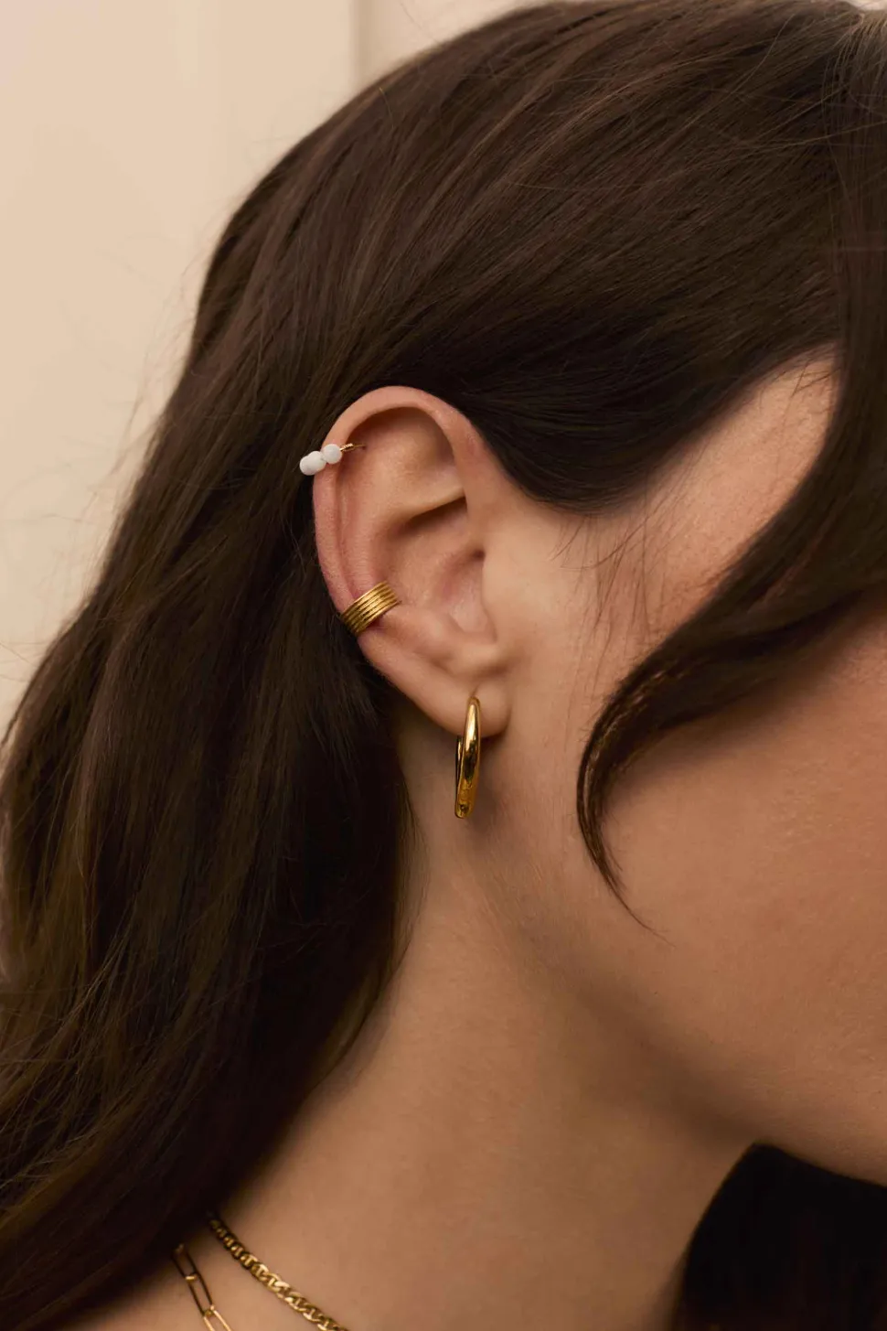EAR CUFF DHAARI BAÑADO EN ORO