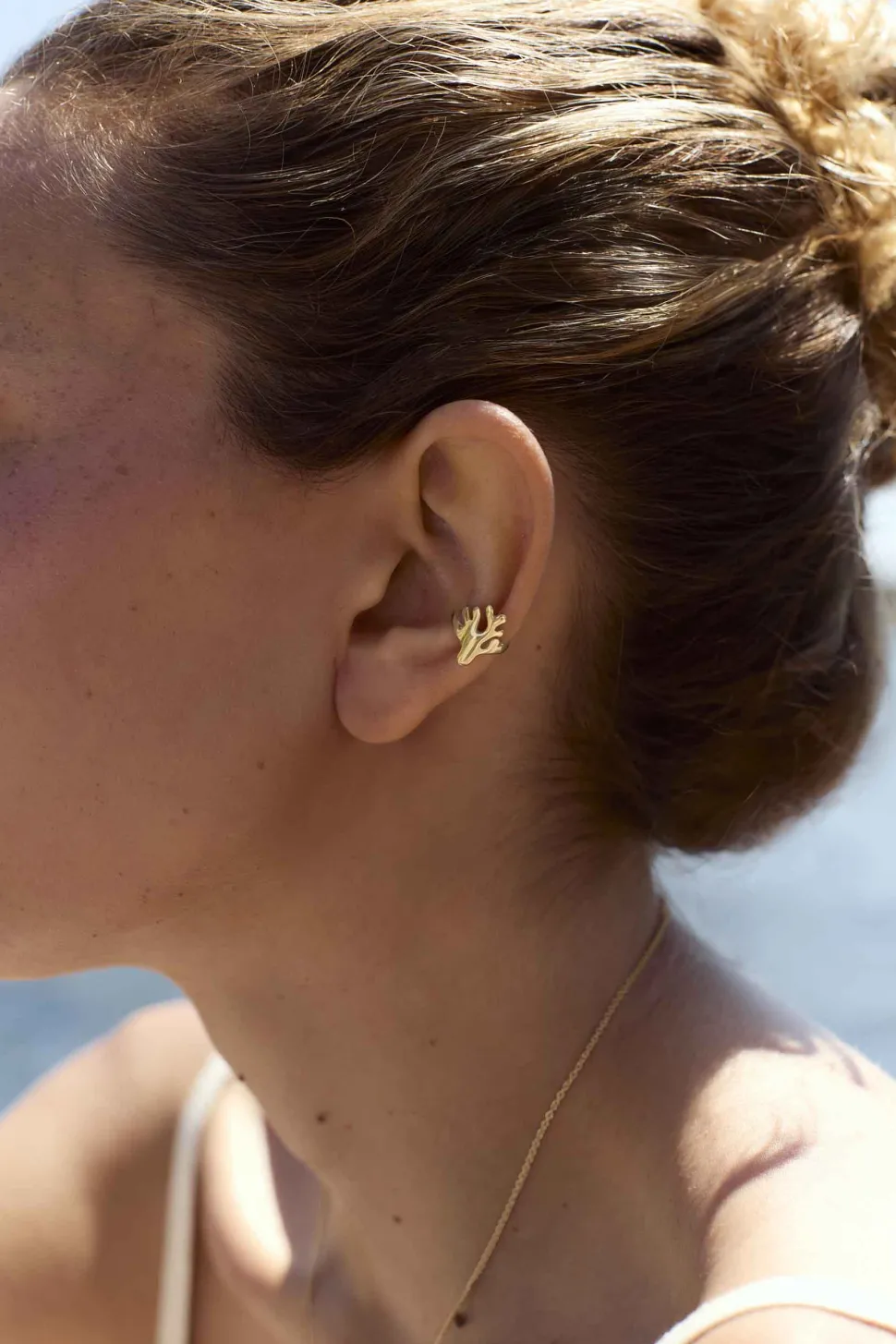 EAR CUFF MONGA IZQUIERDO BAÑADO EN ORO