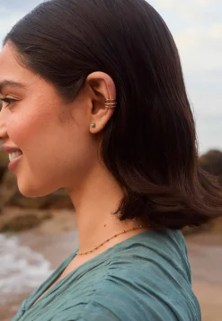 EAR CUFF NULKAL BAÑADO EN ORO