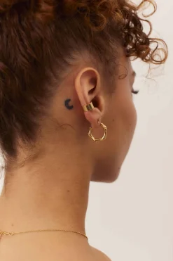 PENDIENTES GUNA (14MM) BAÑADOS EN ORO
