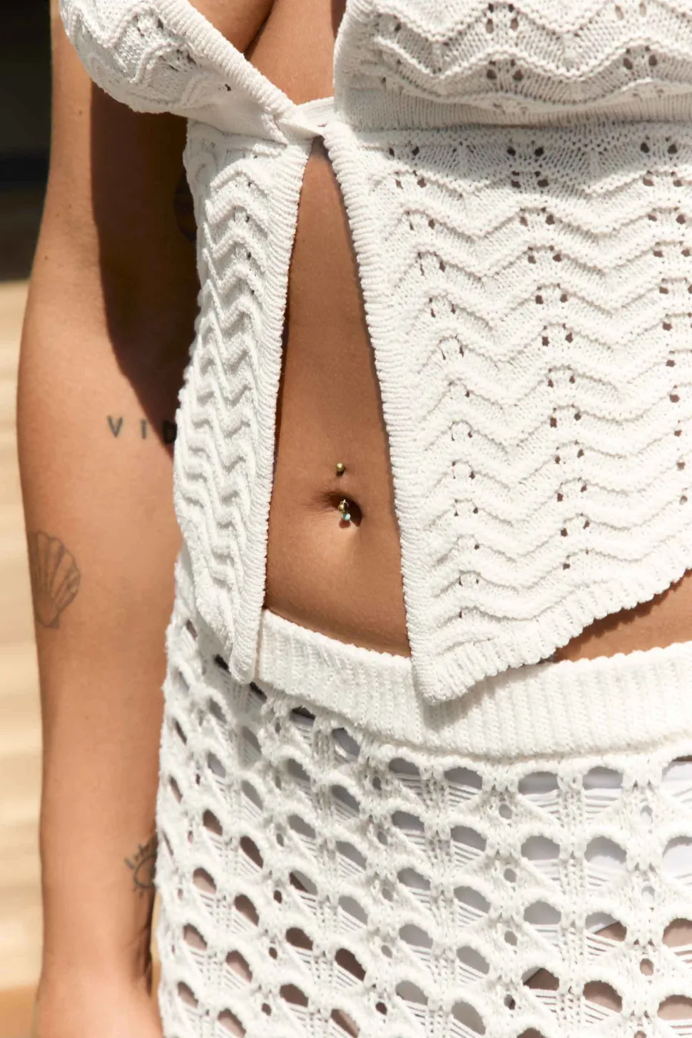 PIERCING VIVARAN BAÑADO EN ORO