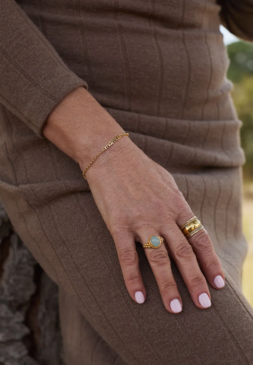 PULSERA MAMA BAÑADA EN ORO